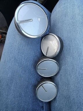 Whirlpool Knobs Set of 4  Model W10692535